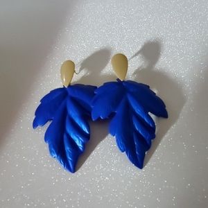 Royal blue color coated flower earrings